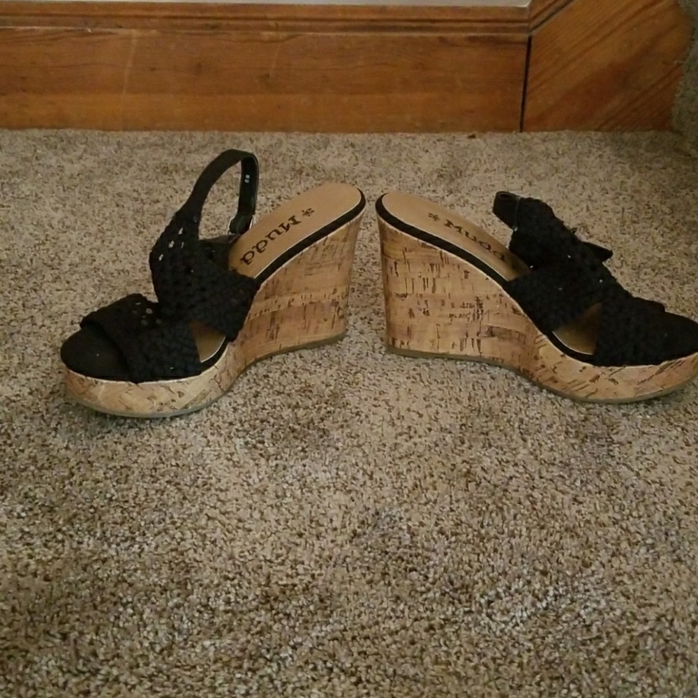 Wedge sandals